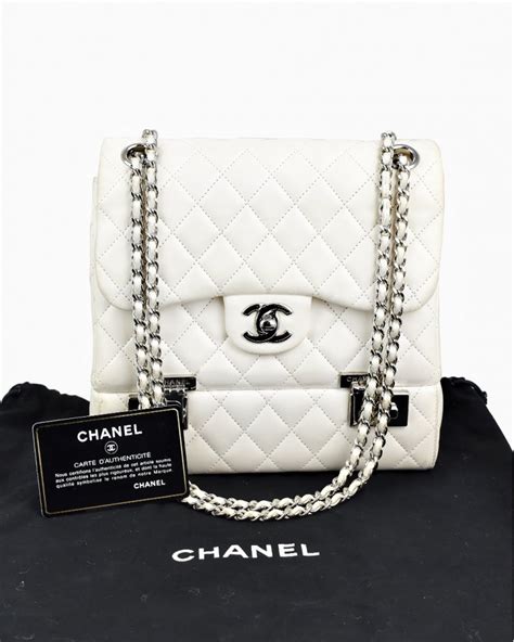 bolsa branca chanel pequena|Chanel handbags outlet.